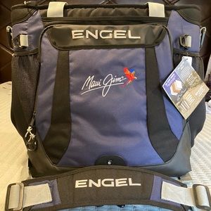 NEW Maui Jim. Engel Soft-side Backpack Cooler.